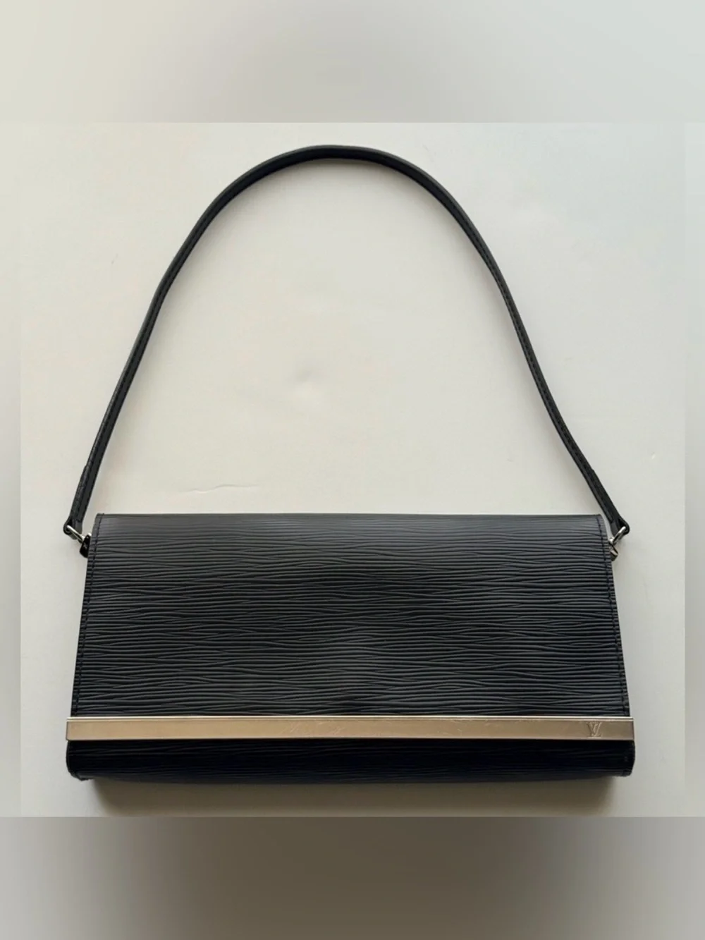 Louis Vuitton Black Epi Nocture Shoulder Bag Authentic